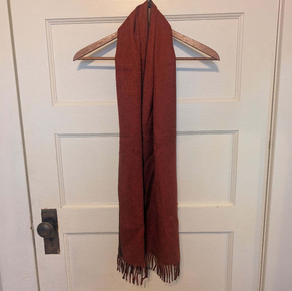 Tumi Peruvian 100% Baby Alpaca Burnt Orange  Brown Scarf Fringe Travel